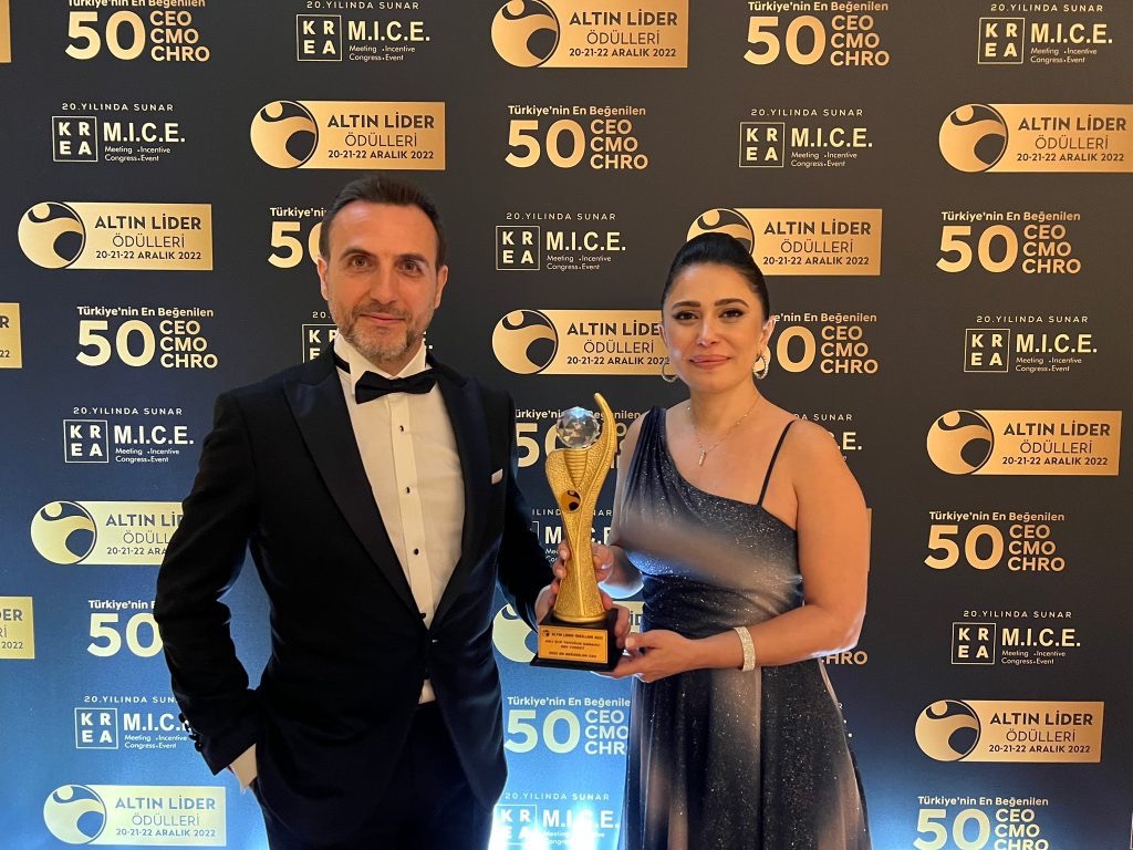 Türkiye’nin Altın Lideri halk oylaması ile seçildi