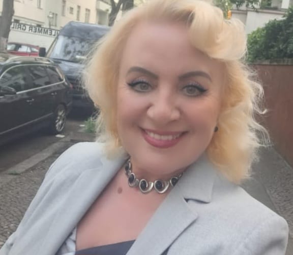 HAYATI ERTELEMEYİN.!GÜZEL ŞEYLER SONRAYA BIRAKILMAYACAK KADAR KIYMETLİDİR